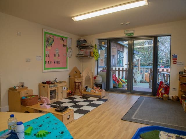 Woodberry Day Nursery & Pre-School - Peartree